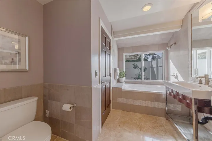 850 Rancho Circle, Fullerton, California 92835
