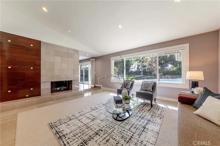850 Rancho Circle, Fullerton, California 92835