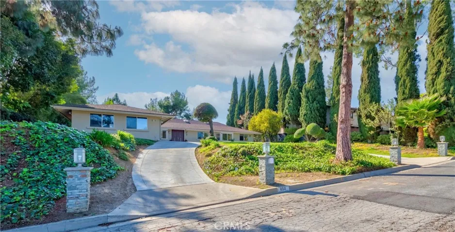 850 Rancho Circle, Fullerton, California 92835