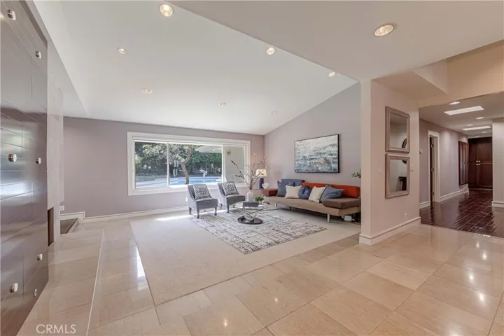 850 Rancho Circle, Fullerton, California 92835