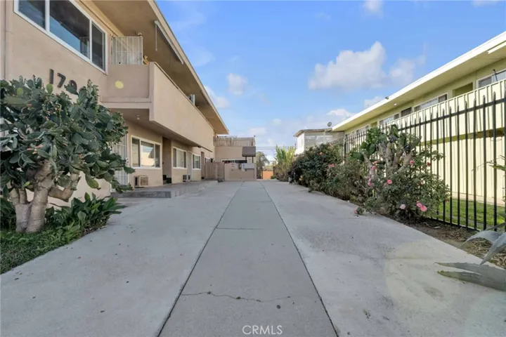 17944 Schoenborn Street, Northridge, California 91325