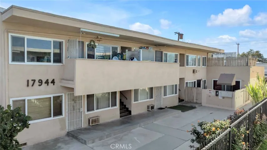 17944 Schoenborn Street, Northridge, California 91325