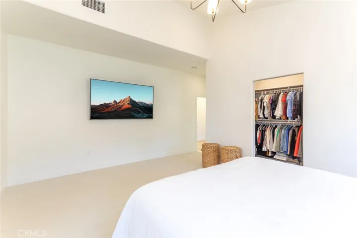 12592 Singing Wood Drive, Santa Ana, California 92705