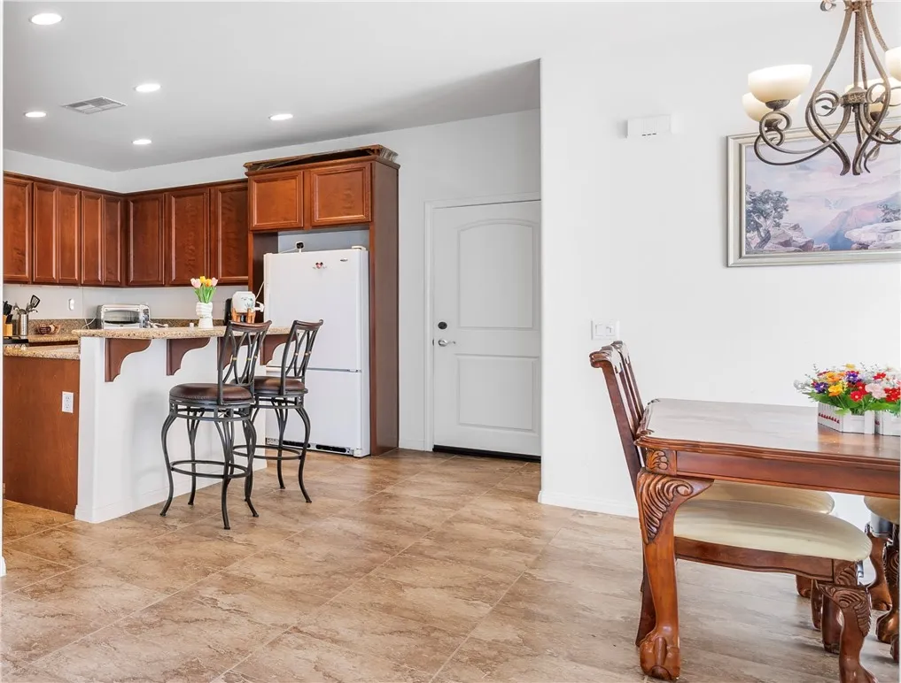 6939 Geneva Street, Chino, California 91710 home-pic-4