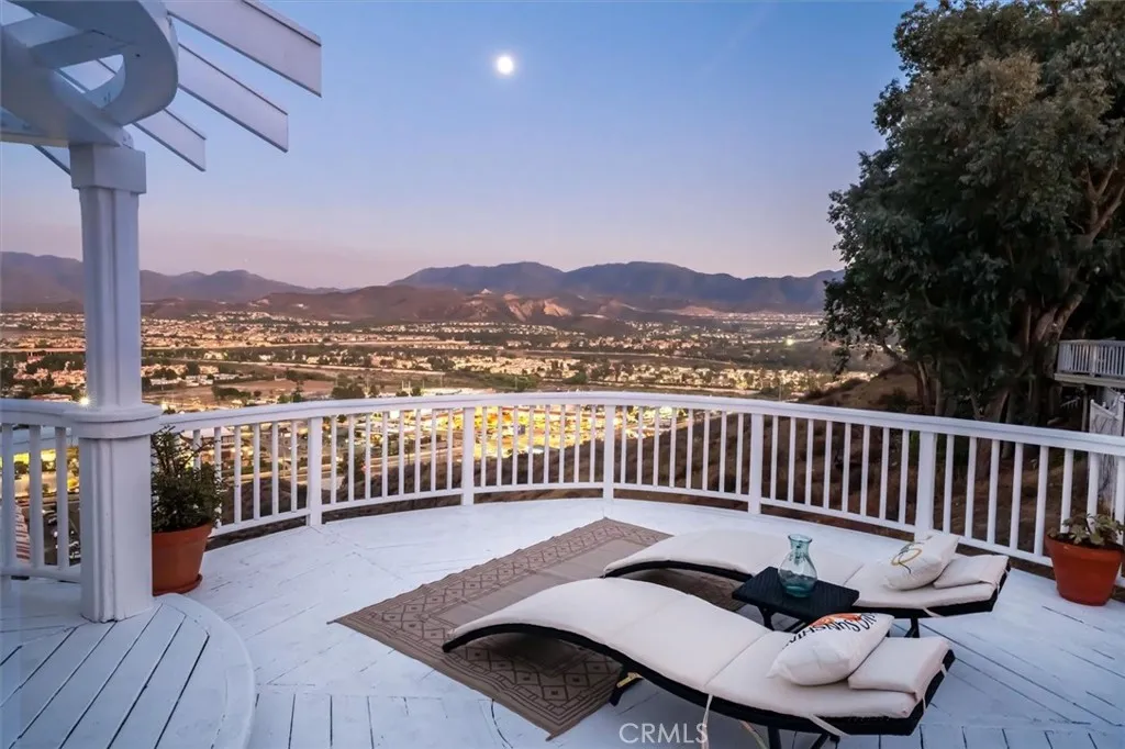 18517 Himalayan Court, Canyon Country, California 91351 home-pic-0