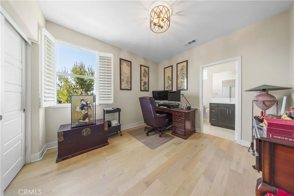 149 Interval, Irvine, California 92618 home-pic-35