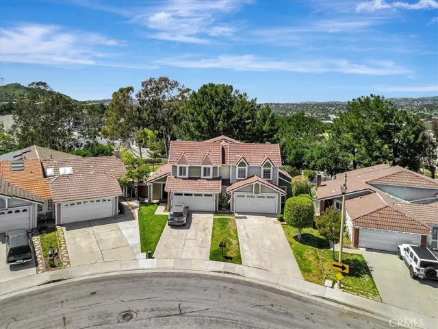 8409 E Amberwood Street, Anaheim Hills, California 92808