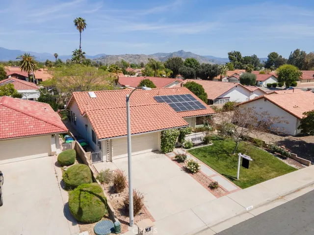 1130 Carob Court, Hemet, California 92545