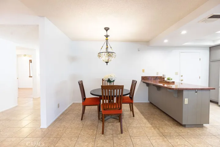 1130 Carob Court, Hemet, California 92545