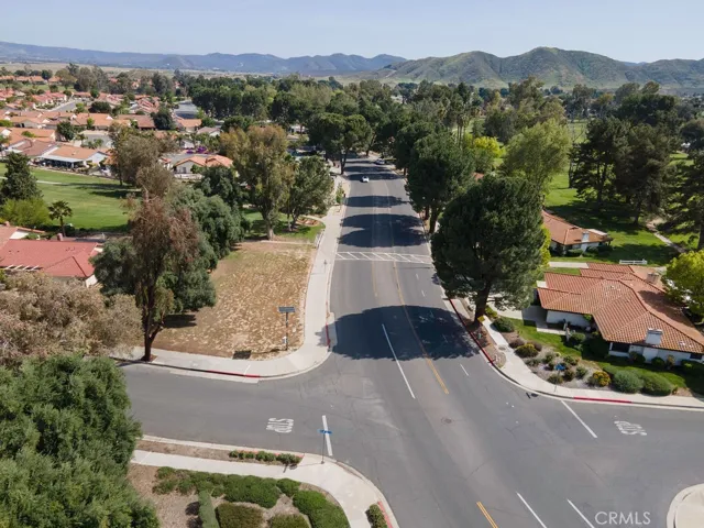 1130 Carob Court, Hemet, California 92545