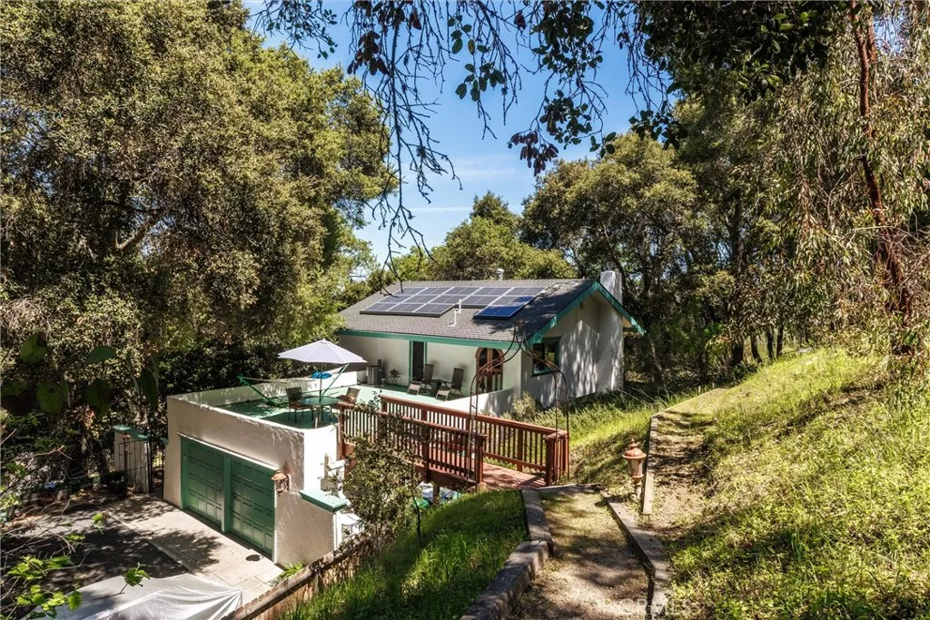 2015 Alturas Road, Atascadero, California 93422 home-pic-4