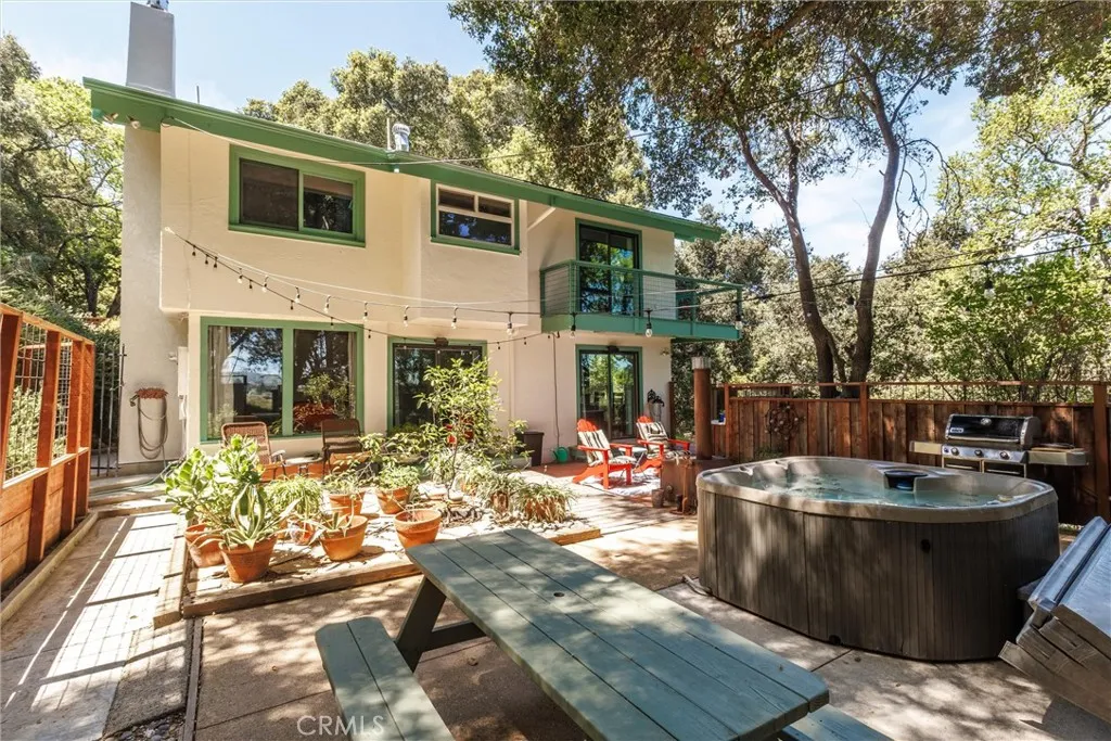 2015 Alturas Road, Atascadero, California 93422 home-pic-1