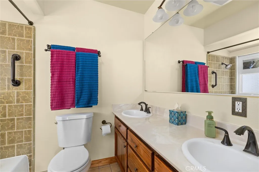 2015 Alturas Road, Atascadero, California 93422 home-pic-26