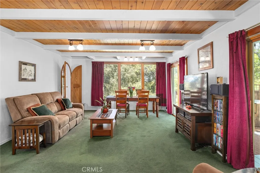 2015 Alturas Road, Atascadero, California 93422 home-pic-13