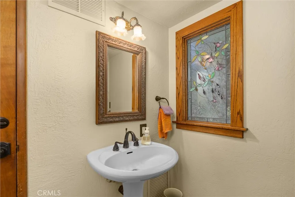 2015 Alturas Road, Atascadero, California 93422 home-pic-28