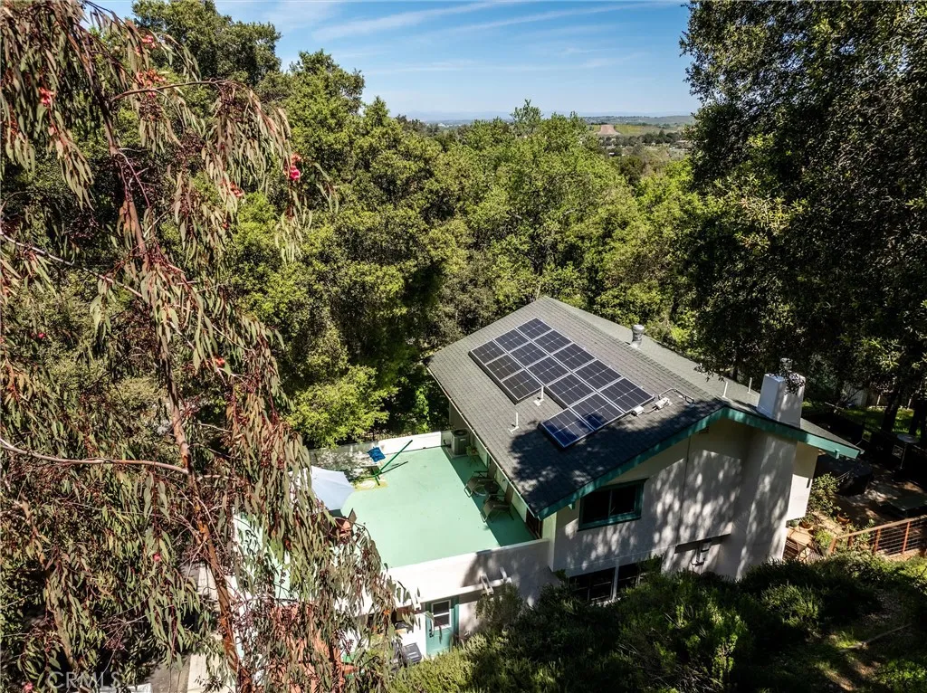 2015 Alturas Road, Atascadero, California 93422 home-pic-40