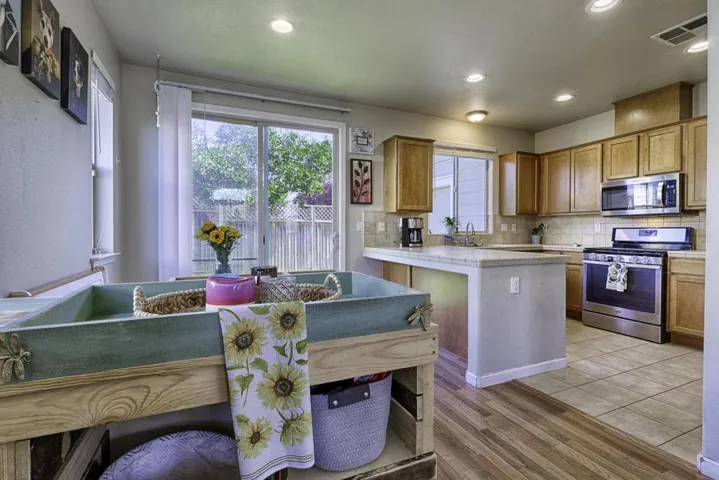4015 Agassi Dr Drive, Santa Rosa, California 95407