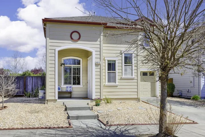 4015 Agassi Dr Drive, Santa Rosa, California 95407