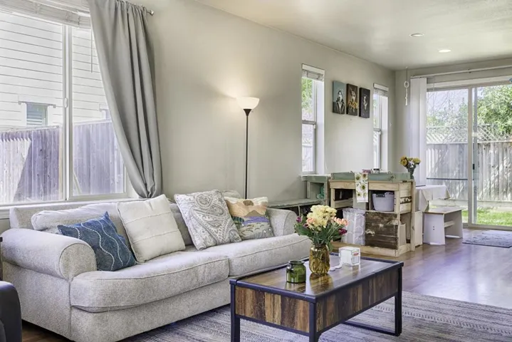 4015 Agassi Dr Drive, Santa Rosa, California 95407