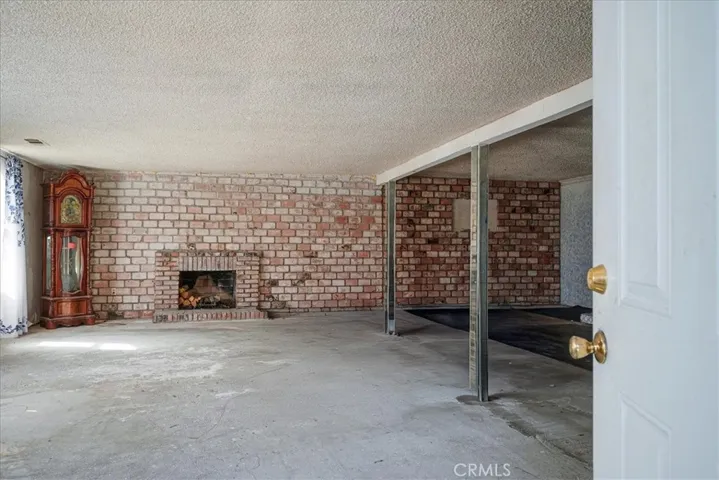 11988 Pepper Street, Bloomington, California 92316