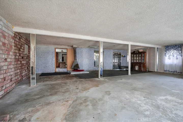 11988 Pepper Street, Bloomington, California 92316