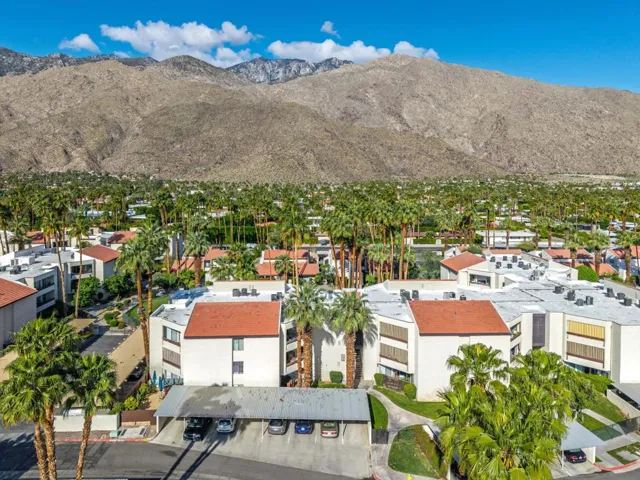 Wonderful South Palm Springs Location
