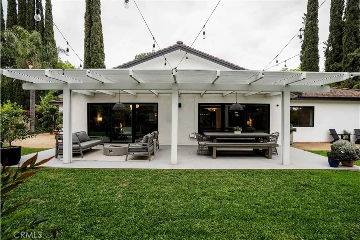 22335 Tiara Street, Woodland Hills, California 91367