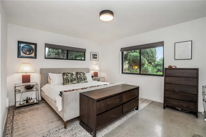 22335 Tiara Street, Woodland Hills, California 91367
