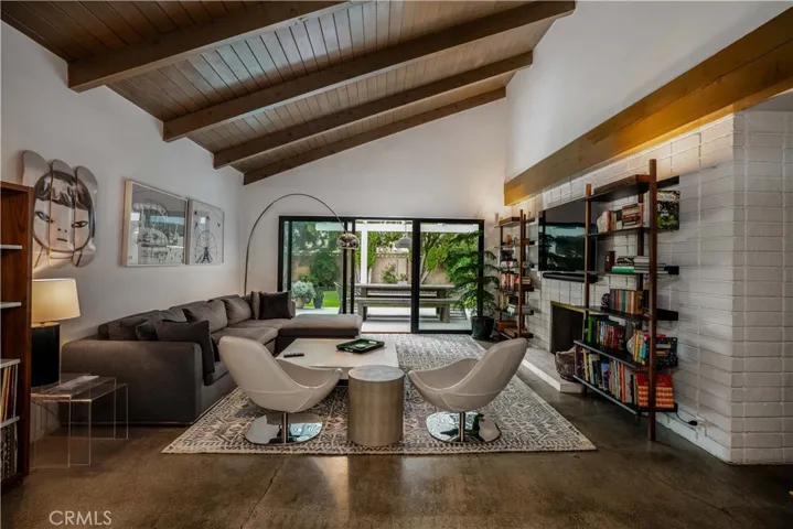 22335 Tiara Street, Woodland Hills, California 91367