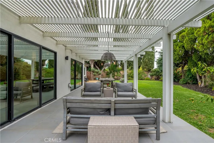 22335 Tiara Street, Woodland Hills, California 91367