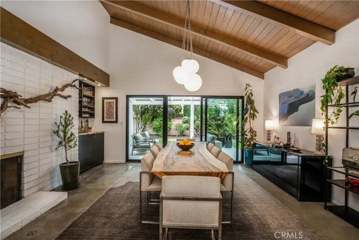 22335 Tiara Street, Woodland Hills, California 91367