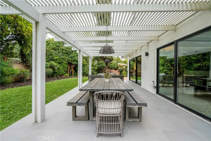 22335 Tiara Street, Woodland Hills, California 91367