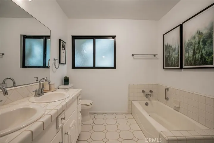 22335 Tiara Street, Woodland Hills, California 91367