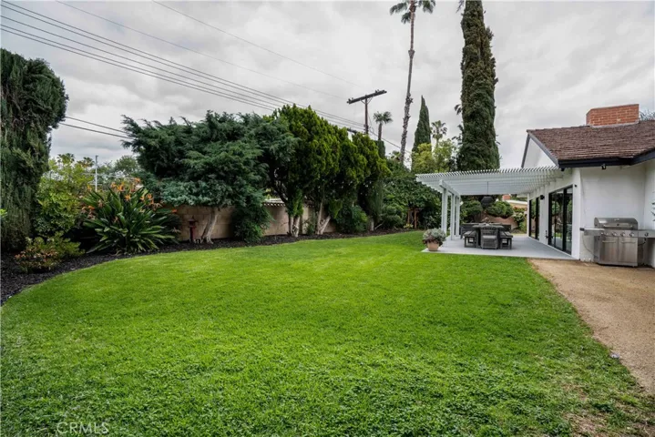 22335 Tiara Street, Woodland Hills, California 91367
