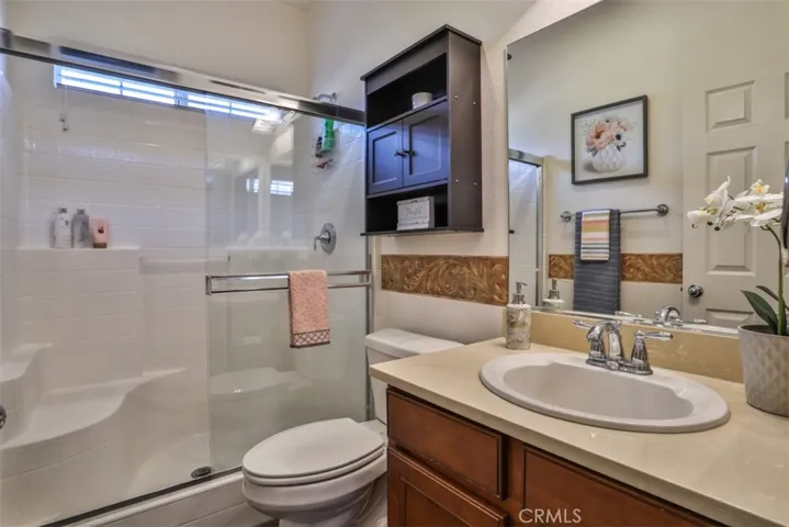 Main floor Bathroom