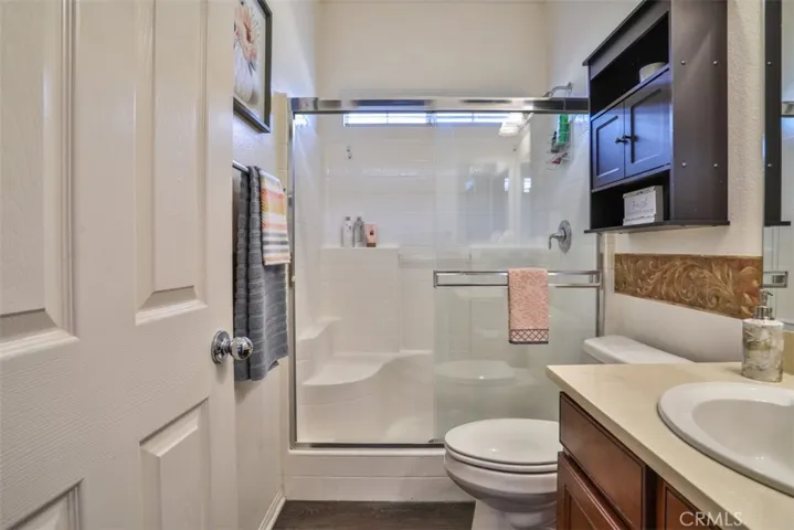 Main floor BA with shower