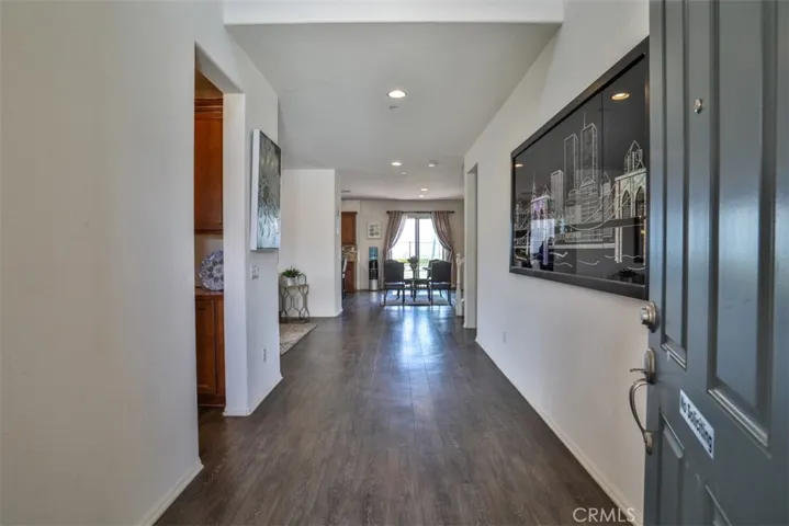 Entry/foyer