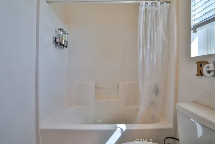 Tub/Shower combo