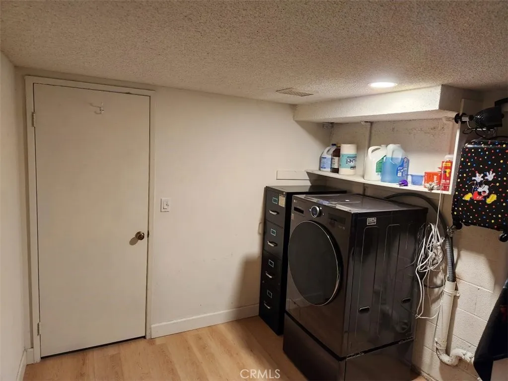 21730 Grace Avenue 2, Carson, California 90745 home-pic-4