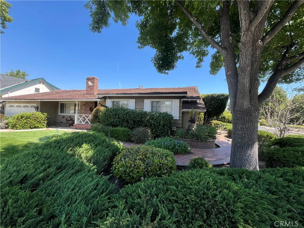 1006 Vanderbilt Avenue, Claremont, California 91711 home-pic-0