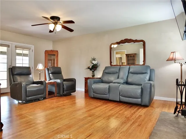 10872 Poindexter Avenue, Garden Grove, California 92840