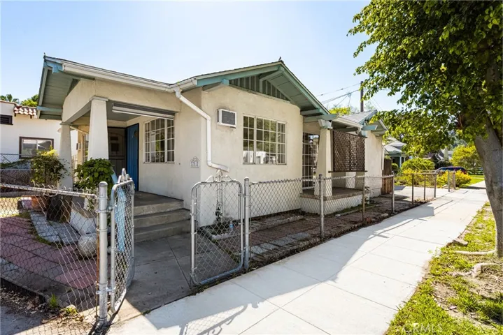 Side View of 701 El Centro