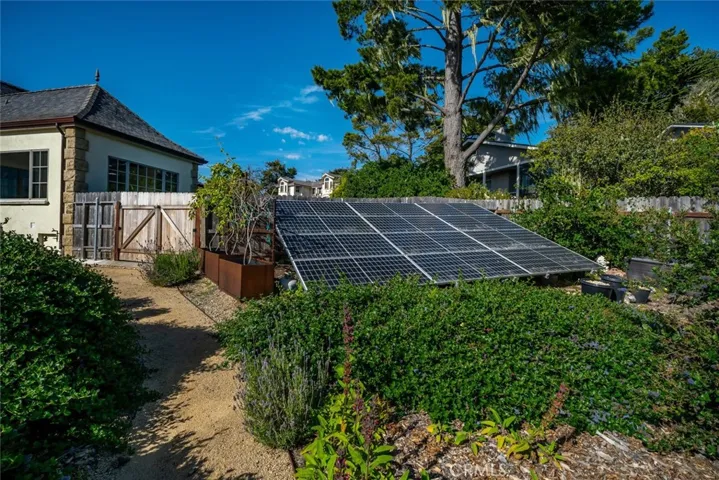 612 Exeter Lane, Cambria, California 93428