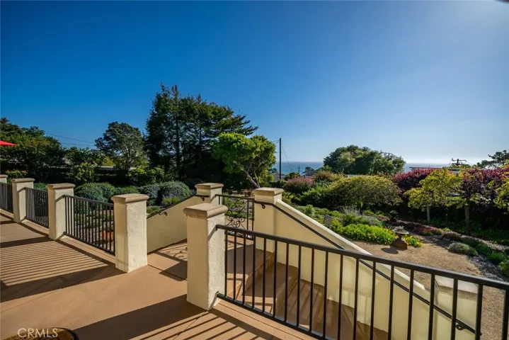 612 Exeter Lane, Cambria, California 93428