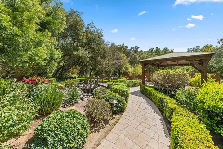 47100 Sandia Creek Drive, Temecula, California 92590