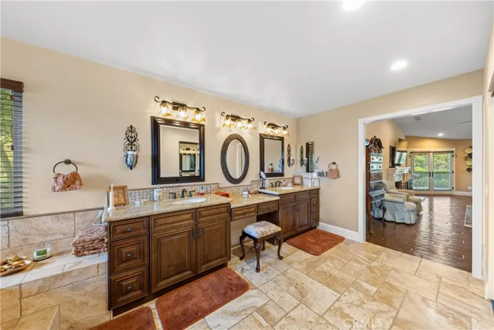 47100 Sandia Creek Drive, Temecula, California 92590