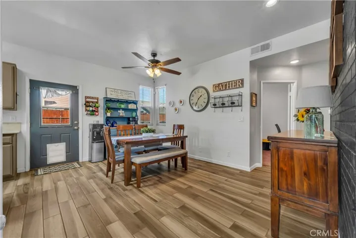 2525 Summerchase Avenue, Rosamond, California 93560