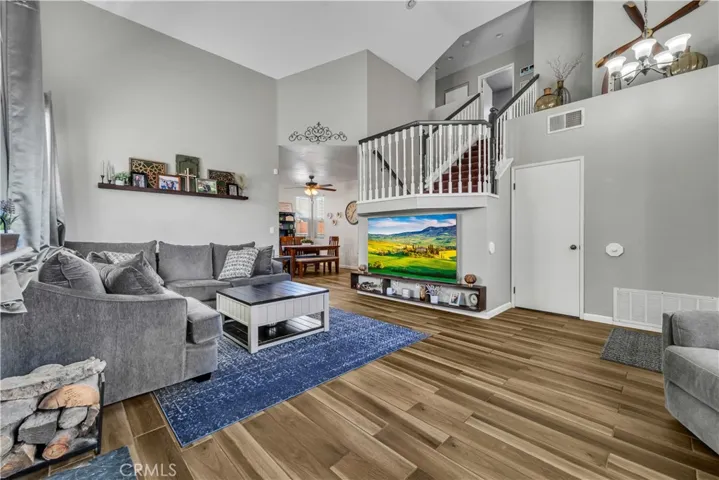 2525 Summerchase Avenue, Rosamond, California 93560
