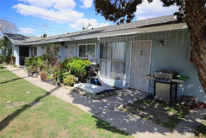417 W Guinida Lane, Anaheim, California 92805