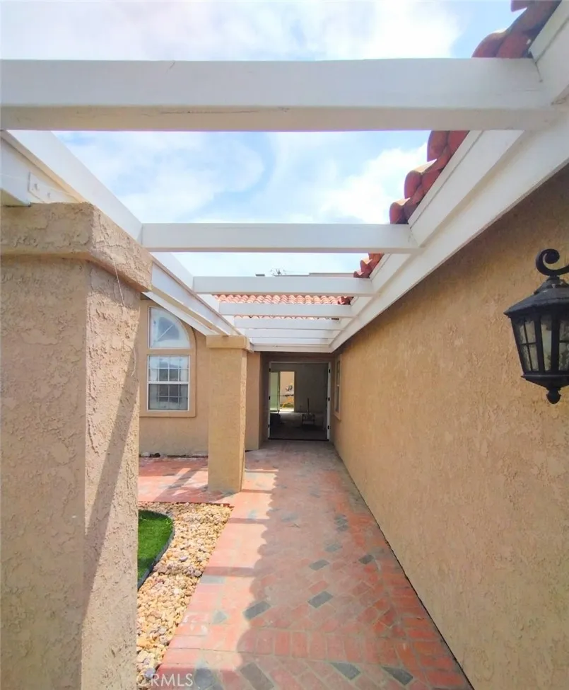 23831 Cruise Circle Drive, Canyon Lake, California 92587 home-pic-9